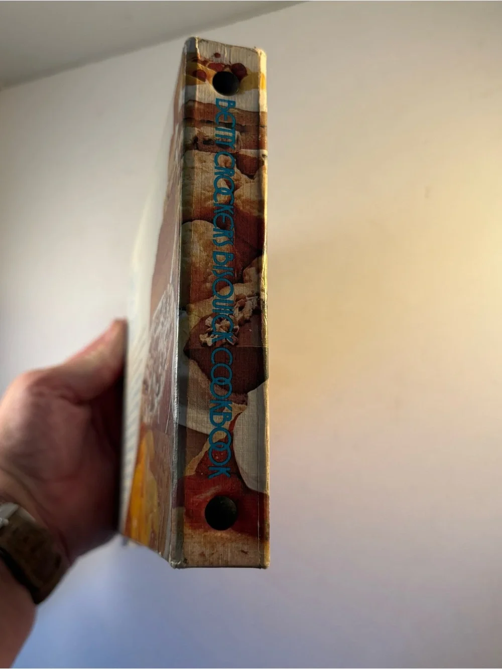Vintage 1973 2nd Printing BETTY CROCKER’S BISQUICK COOKBOOK 3-Ring HardcoverBook